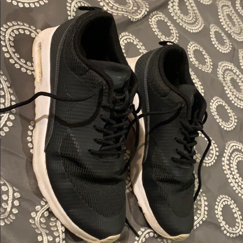 Women’s Nike almost new size 7 running shoes